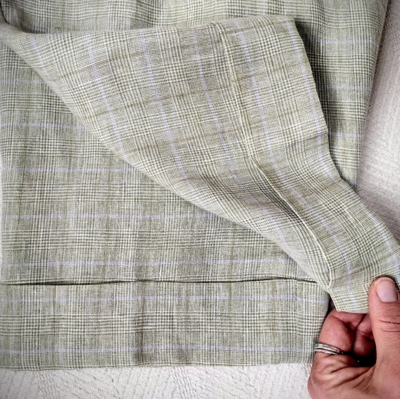 EUC Faconnable Green Cuffed Linen Shorts w/ Rayon Lining, Women's Size 10 - Picture 5 of 7